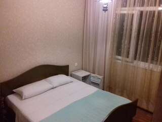 Гостевой дом Hotel Damashni Батуми Большой двухместный номер с 1 кроватью или 2 отдельными кроватями-2